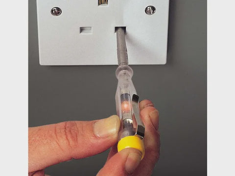 Stanley STA066121 FatMax® VDE Insulated Voltage Tester STHT0-66121