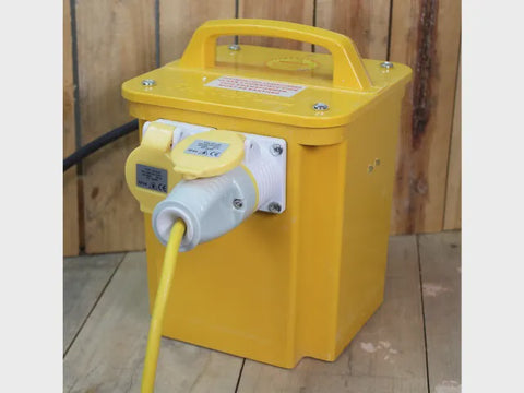 Faithfull 16amp Transformer 3.3kVA Dual Socket FPPTRAN33A