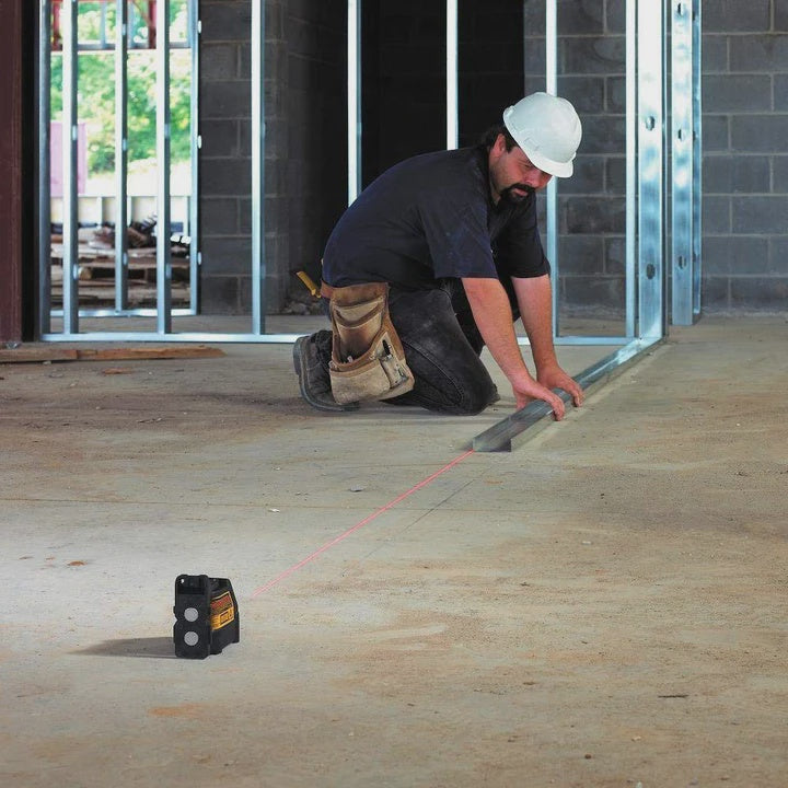 Dewalt DEW088K Cross Line Laser Level Kit with Wall Mount Bracket