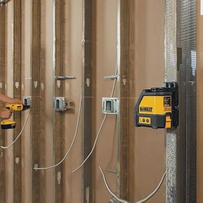 Dewalt DEW088K Cross Line Laser Level Kit with Wall Mount Bracket