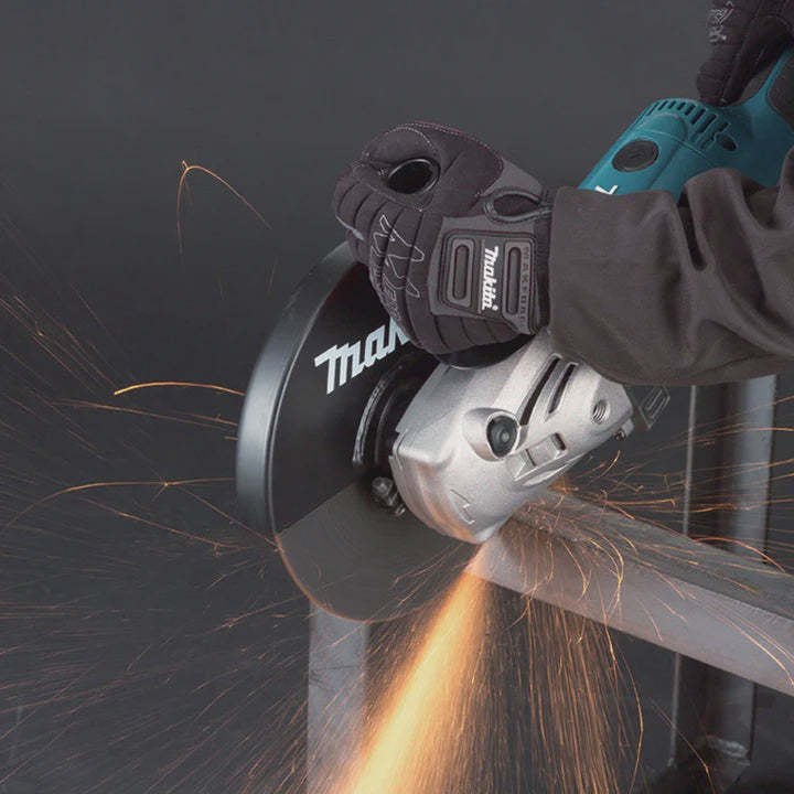Makita GA9020S/2 230mm Angle Grinder With Soft Start 240V