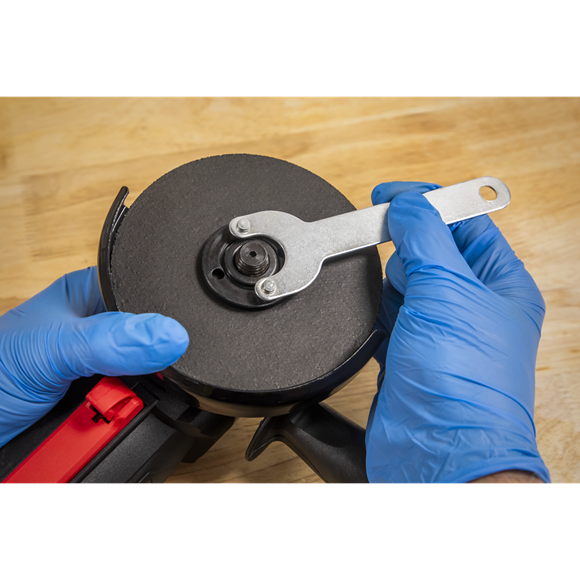 Sealey 115mm Angle Grinder 750W/230V SG115E