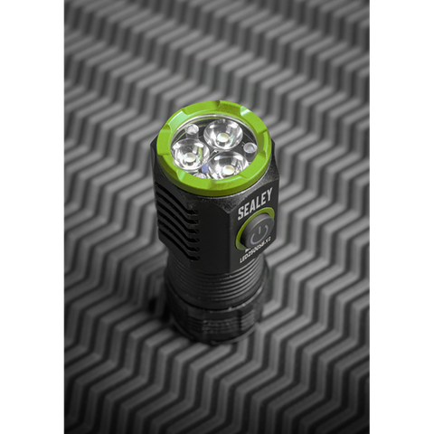 Sealey LED2500SB Super Beam 2500lm Rechargeable SMD LED 24W Pocket Light