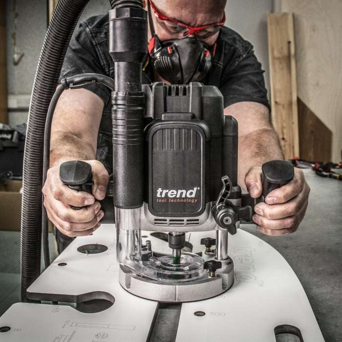 Trend T14EK 1/2in Dual Mode Plunge Router 240V/2300W with Carry Case