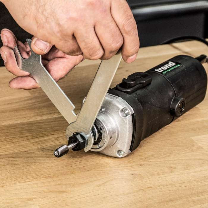 Trend T4EK 1/4" Variable Speed Router 230V c/w Kitbox