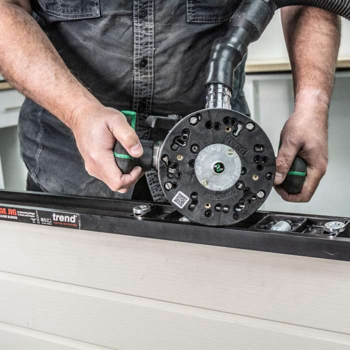 TREND UNIBASE/150 - 150mm Universal Plunge Router Sub-Base