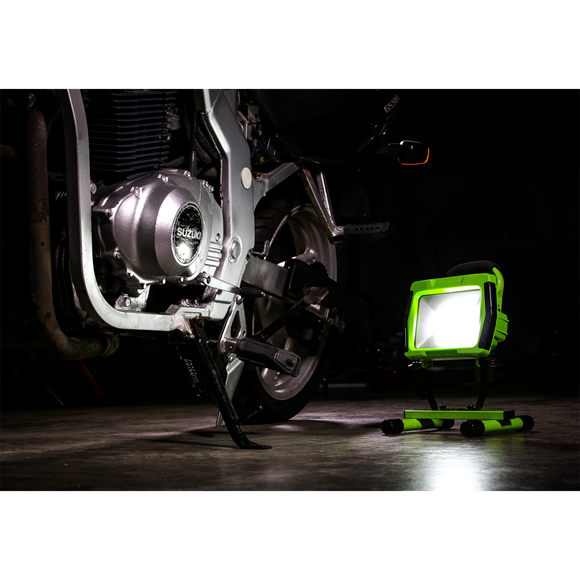 Sealey Rechargeable Portable Floodlight 10W SMD LED Lithium-ion ED109C