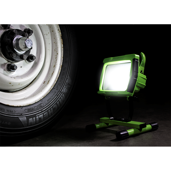 Sealey Rechargeable Portable Floodlight 10W SMD LED Lithium-ion ED109C