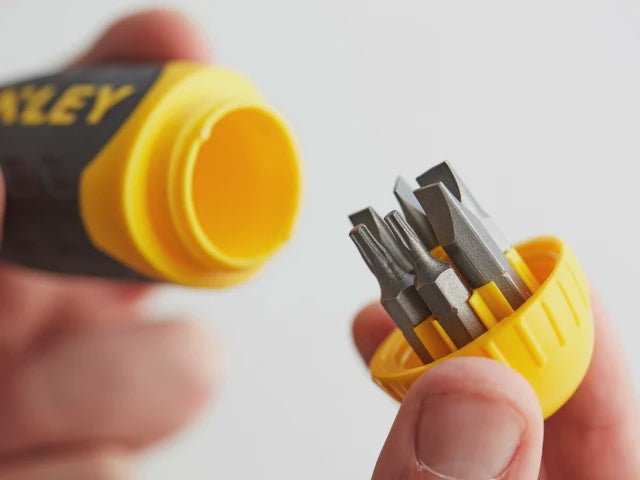 Stanley 0-68-010 Multibit Ratchet Screwdriver with 10 Bits STA068010