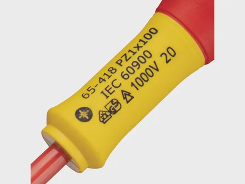 Stanley PZ1 x 100mm FatMax VDE Insulated Screwdriver Pozidriv Tip STA065418
