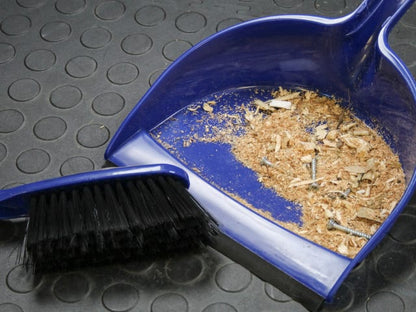 Faithfull 220mm Plastic Dustpan & PVC Banister Brush Set FAIBRDUSTSET