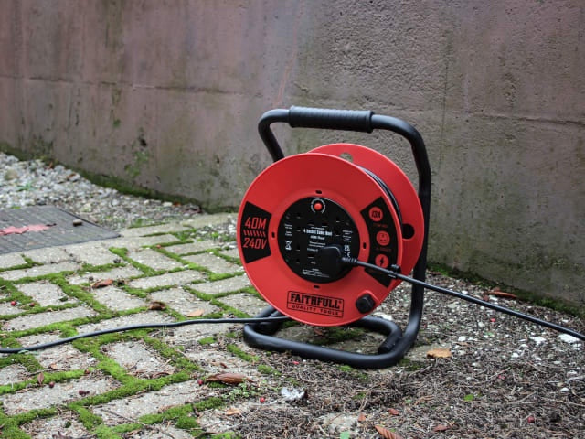 Faithfull 40m 13A 4 Socket Heavy Duty Open Cable Reel 240V (1.25mm Cable) FPPCR40240HD