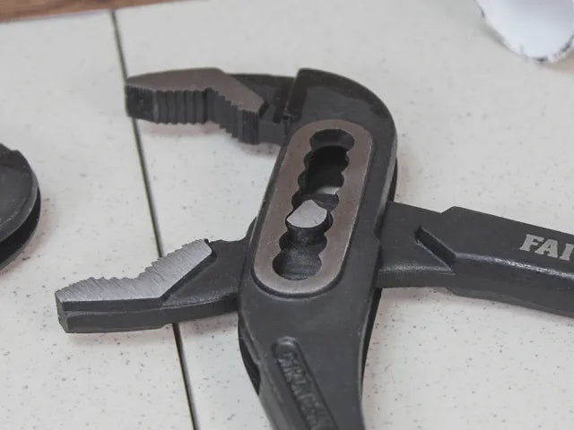 Faithfull 250 & 300mm Water Pump Plier Twin Pack Adjustable Grip Tool Set Plumbing FAIPLWPTWIN