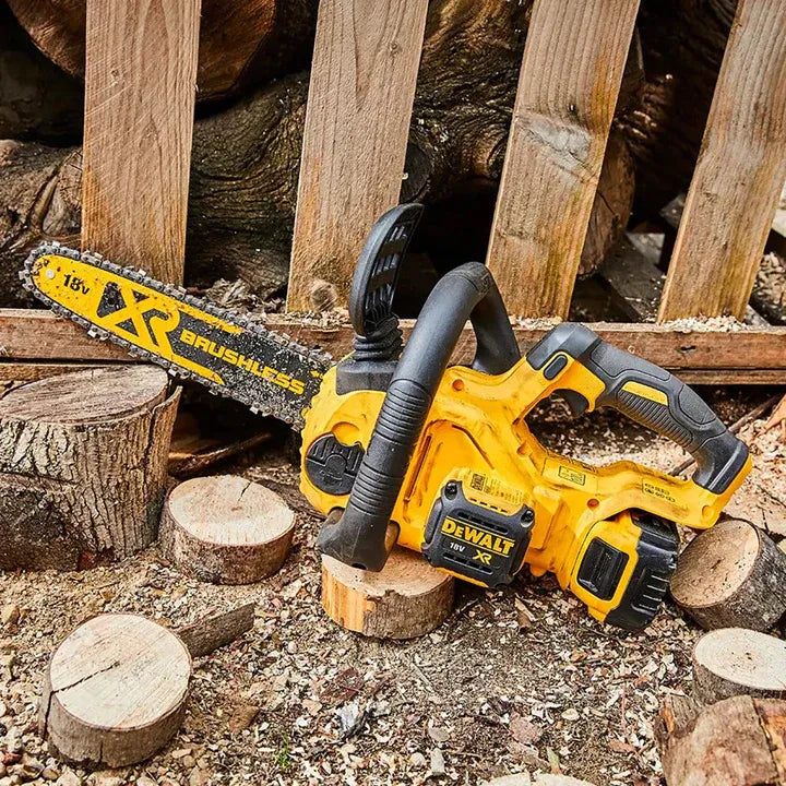 Dewalt DCMCS565N-XJ 18V XR Brushless 30cm Chainsaw Body Only
